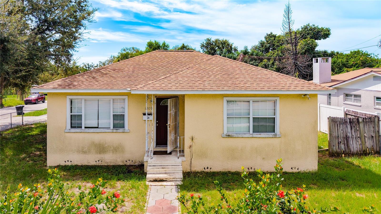 1800 22nd, St Petersburg, FL 33712