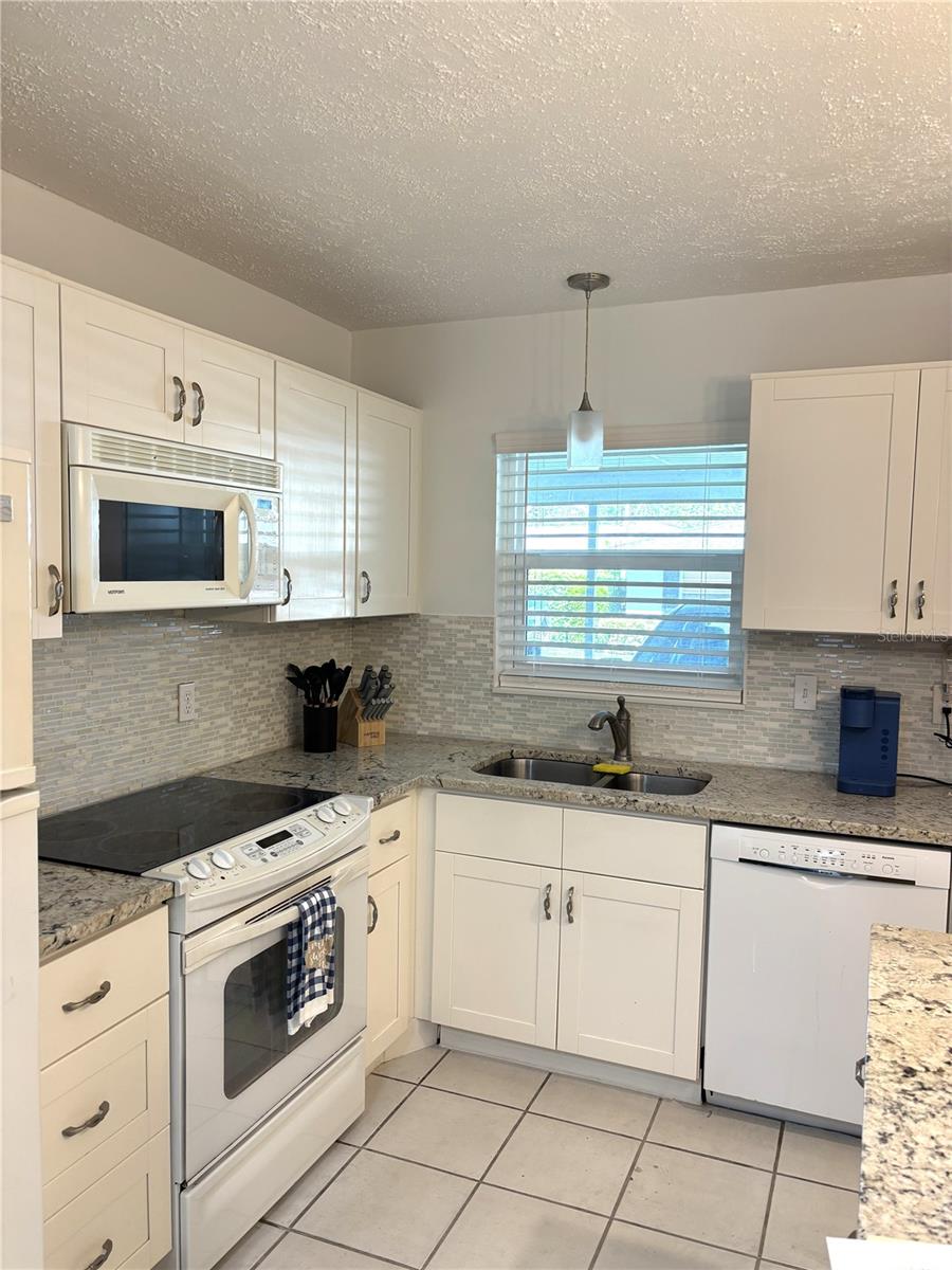 2115 9th Unit 6b, Bradenton, FL 34205
