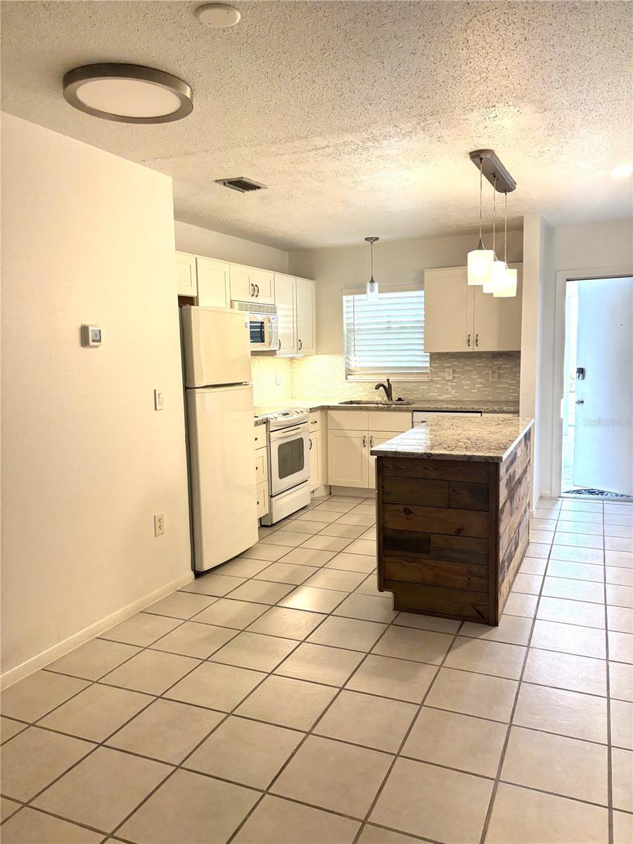 2115 9th Unit 6b, Bradenton, FL 34205