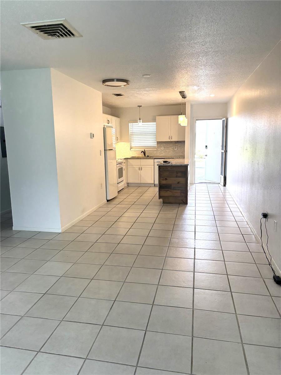 2115 9th Unit 6b, Bradenton, FL 34205