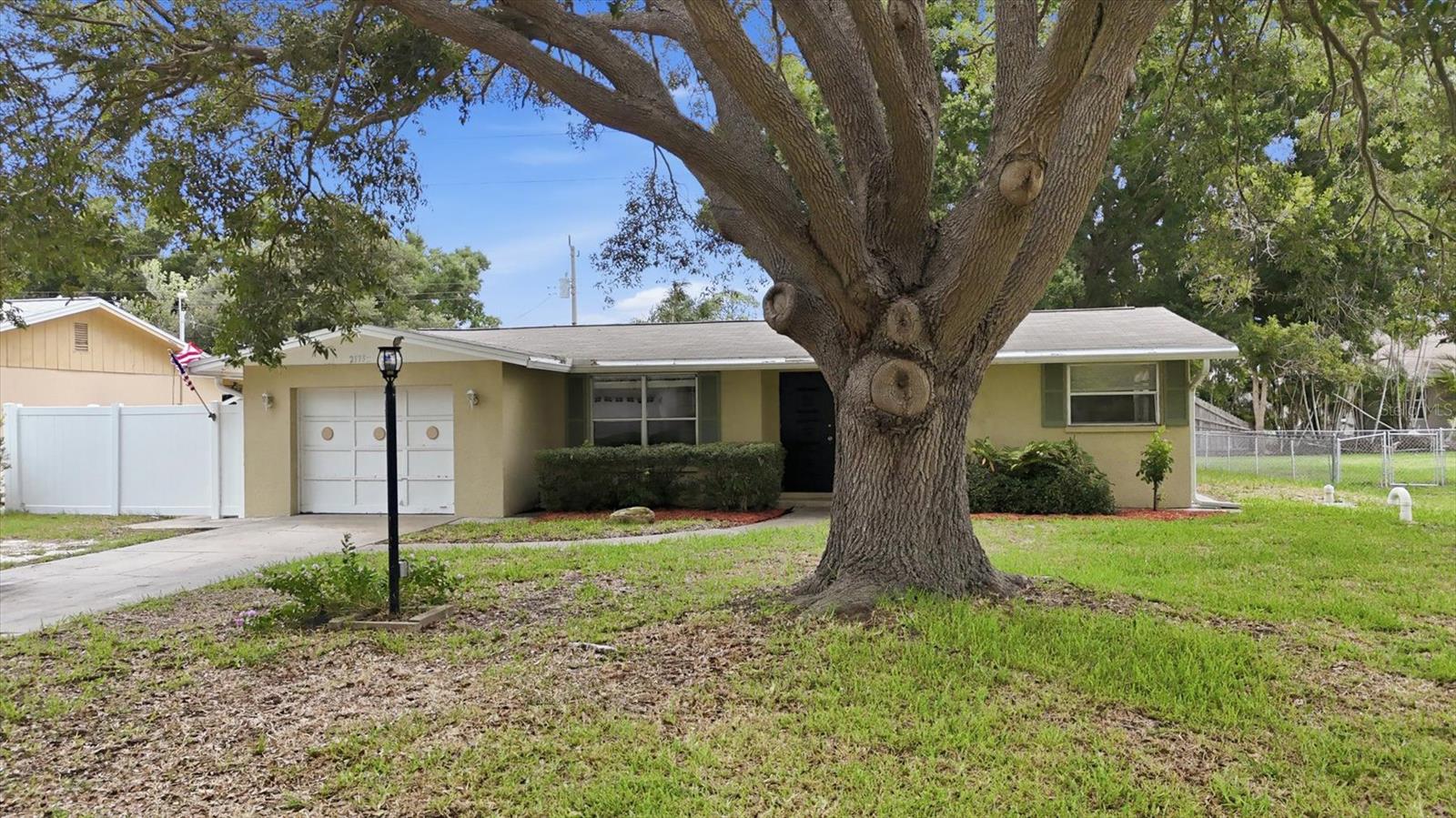 2173 Fiesta, Sarasota, FL 34231