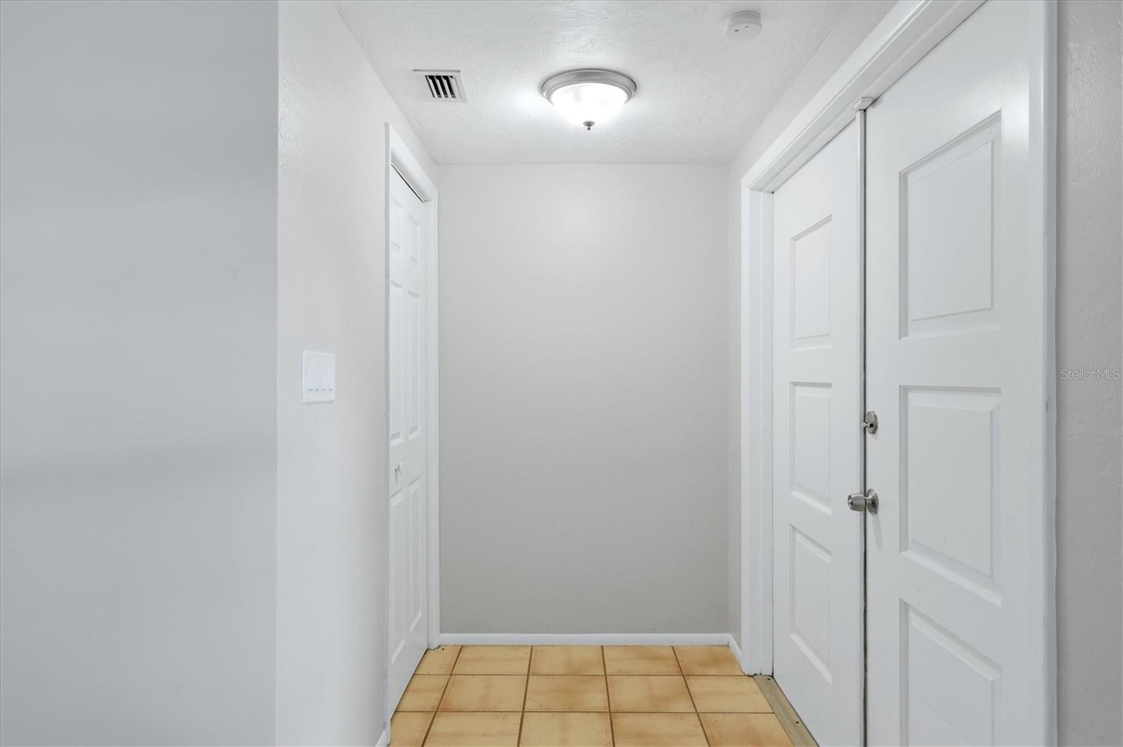 2173 Fiesta, Sarasota, FL 34231