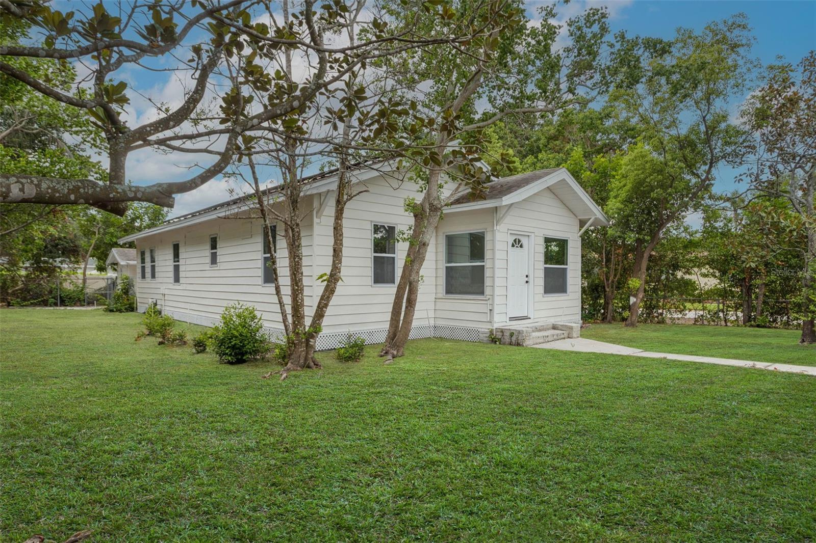 4660 7th, St Petersburg, FL 33713