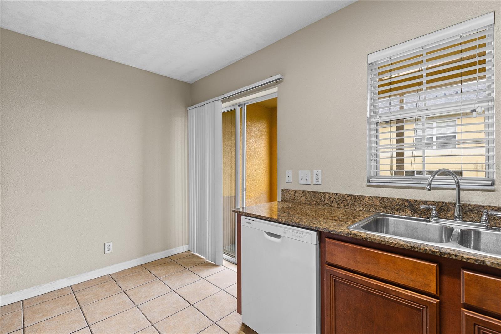 216 Dragons Fire, Valrico, FL 33594