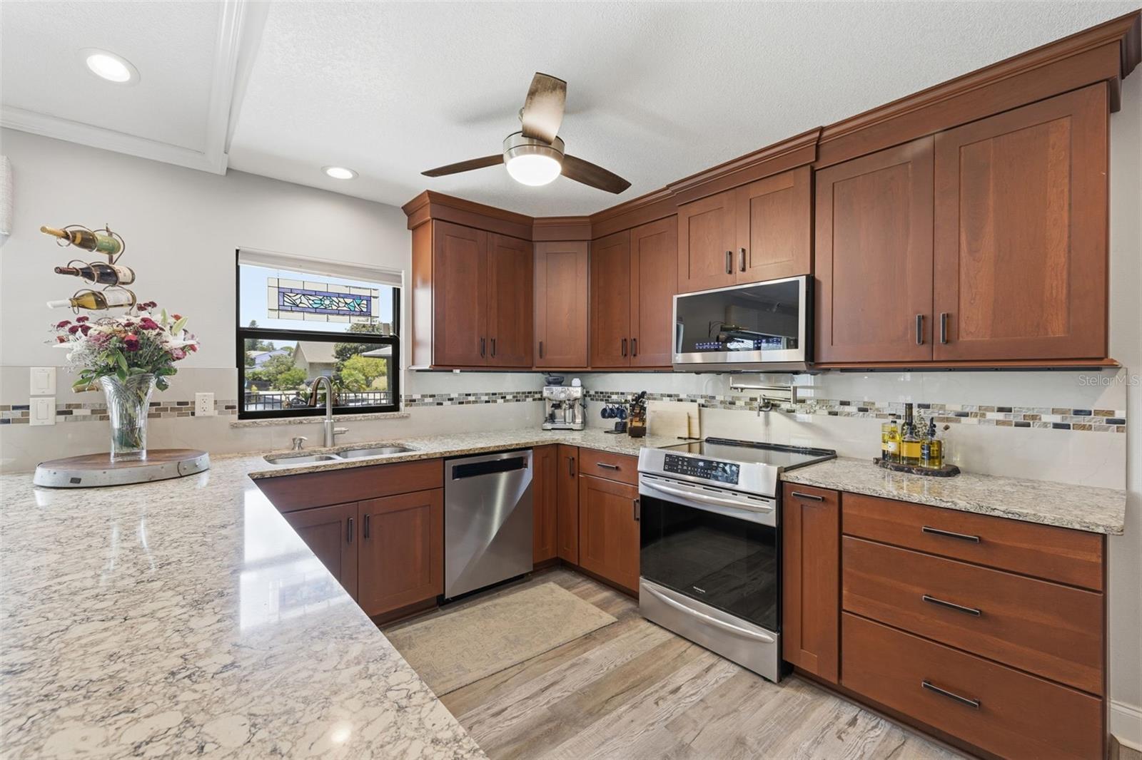 176 Maple, Palm Harbor, FL 34684