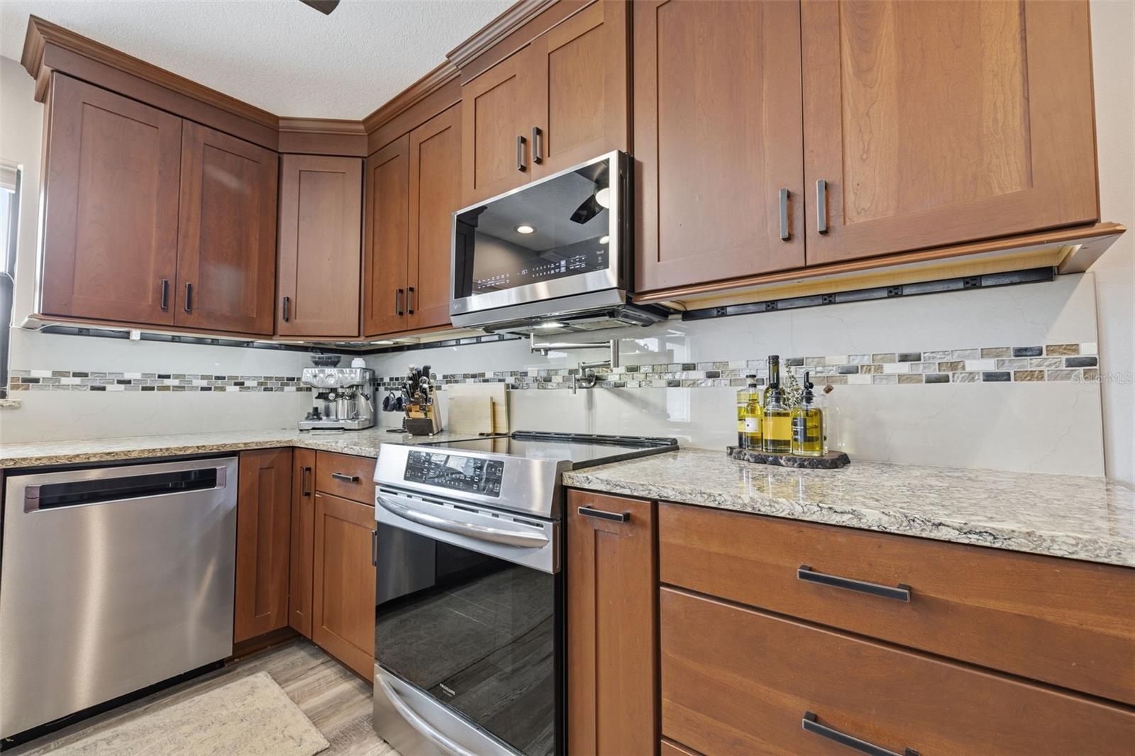 176 Maple, Palm Harbor, FL 34684