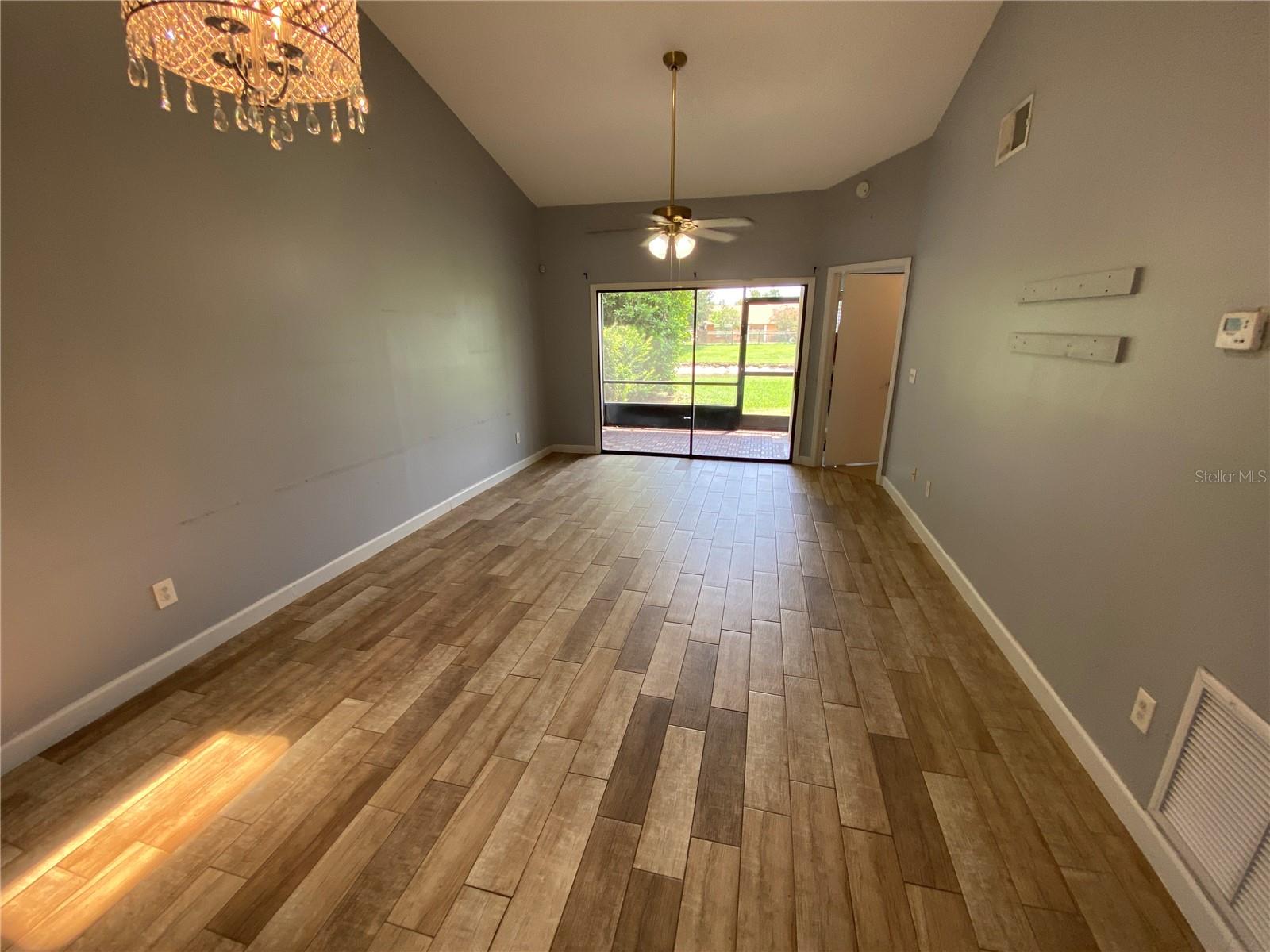 82 Lakepointe Unit 82, Kissimmee, FL 34743