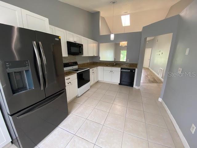 82 Lakepointe Unit 82, Kissimmee, FL 34743