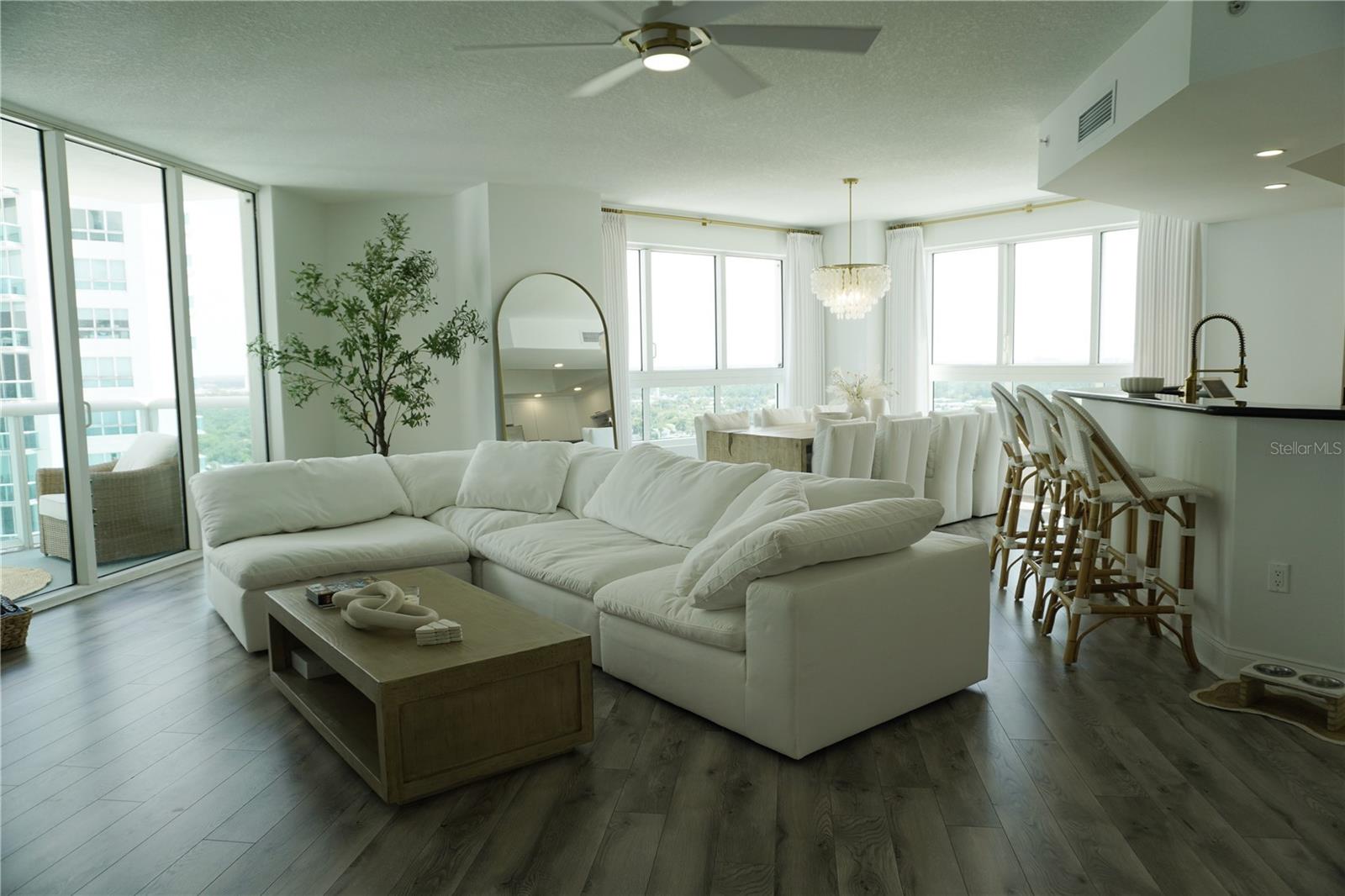 241 Riverside Unit 2009, Holly Hill, FL 32117