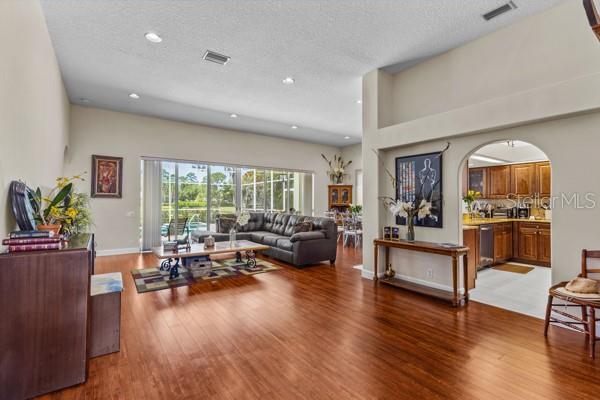 8710 54th, Bradenton, FL 34211