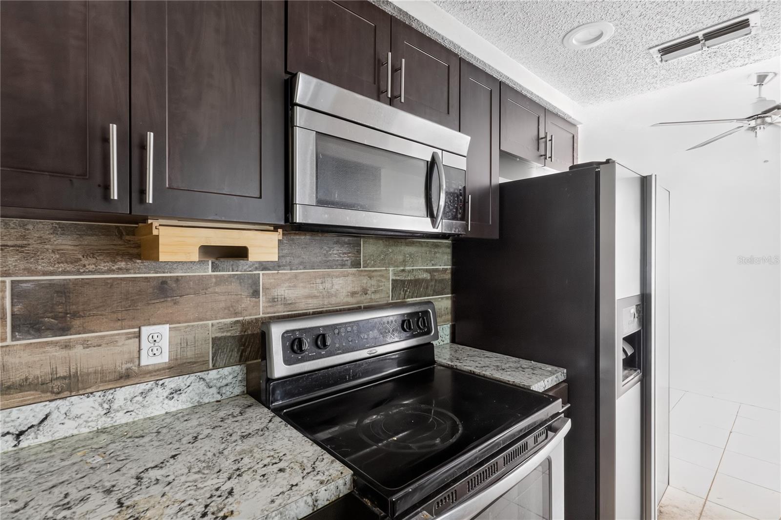 7036 Ashwood, Port Richey, FL 34668
