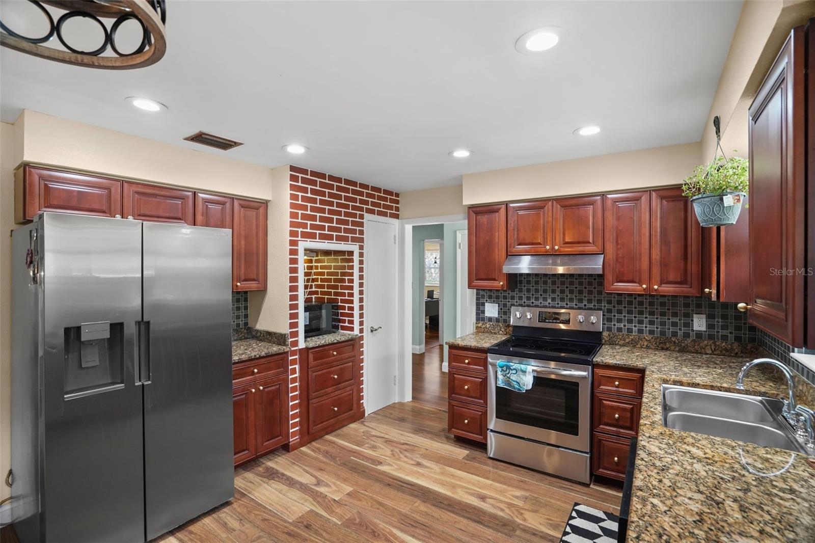 1564 Santa Monica, Dunedin, FL 34698