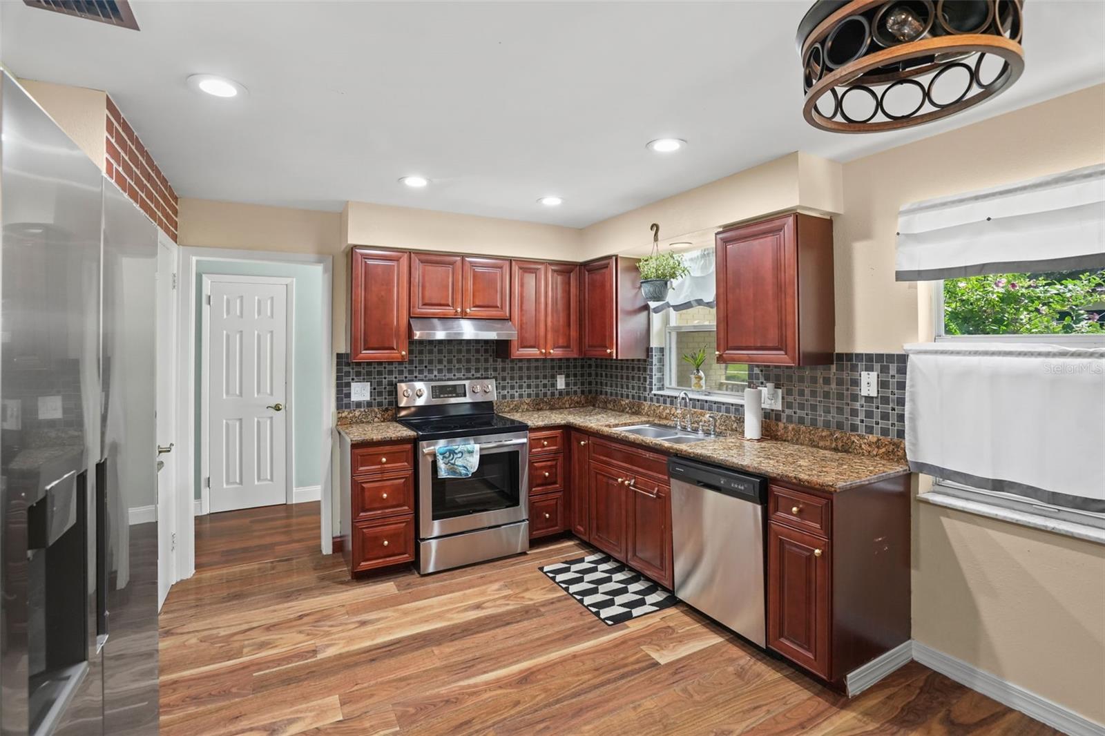 1564 Santa Monica, Dunedin, FL 34698