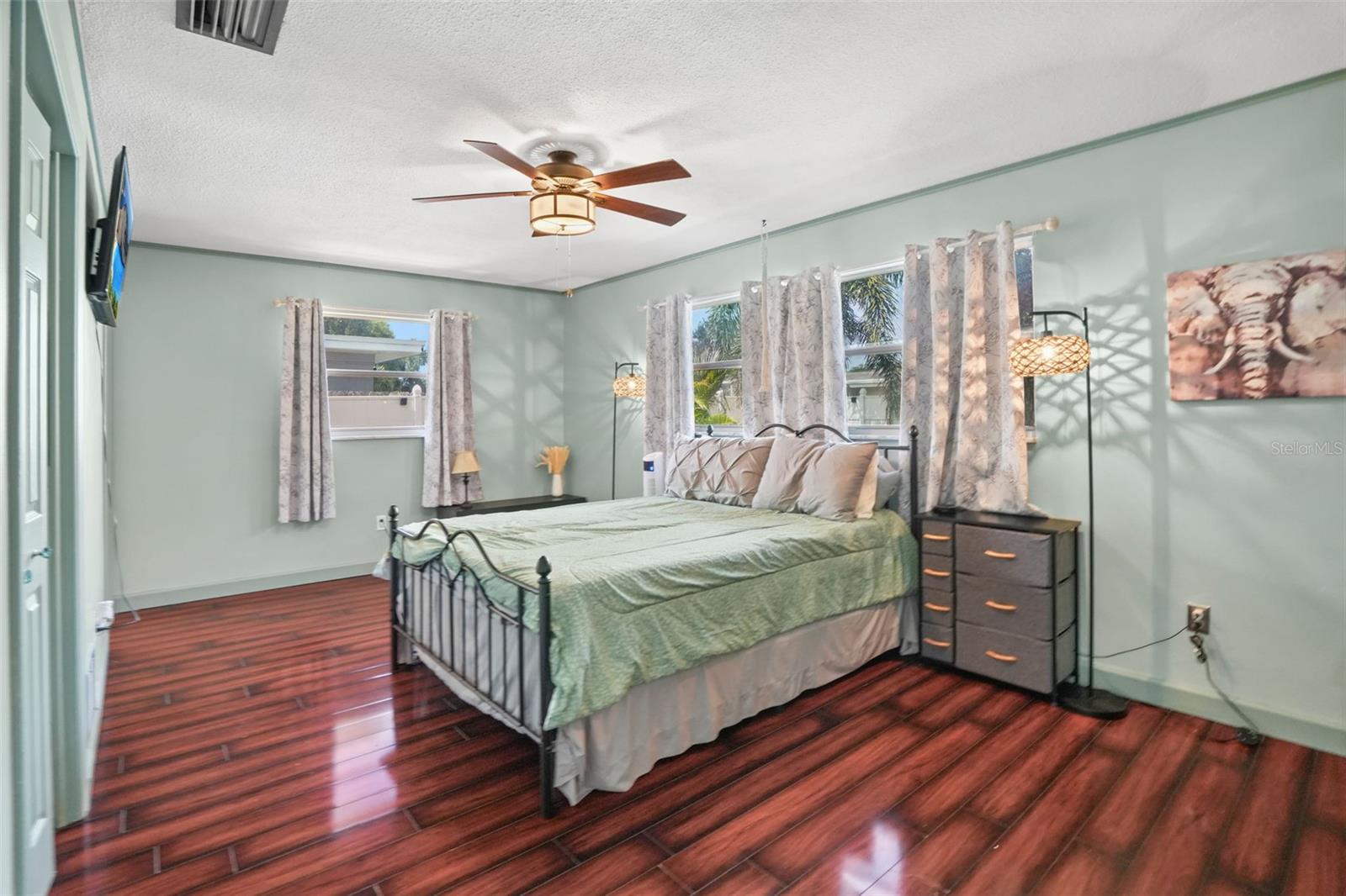 1564 Santa Monica, Dunedin, FL 34698