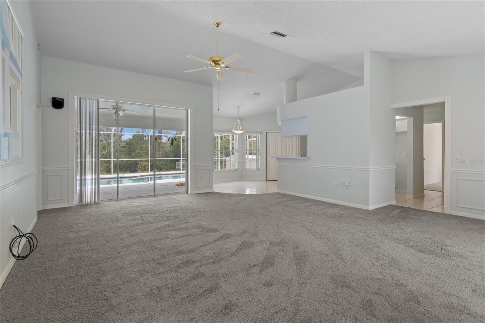 7401 Blackbird, Weeki Wachee, FL 34613