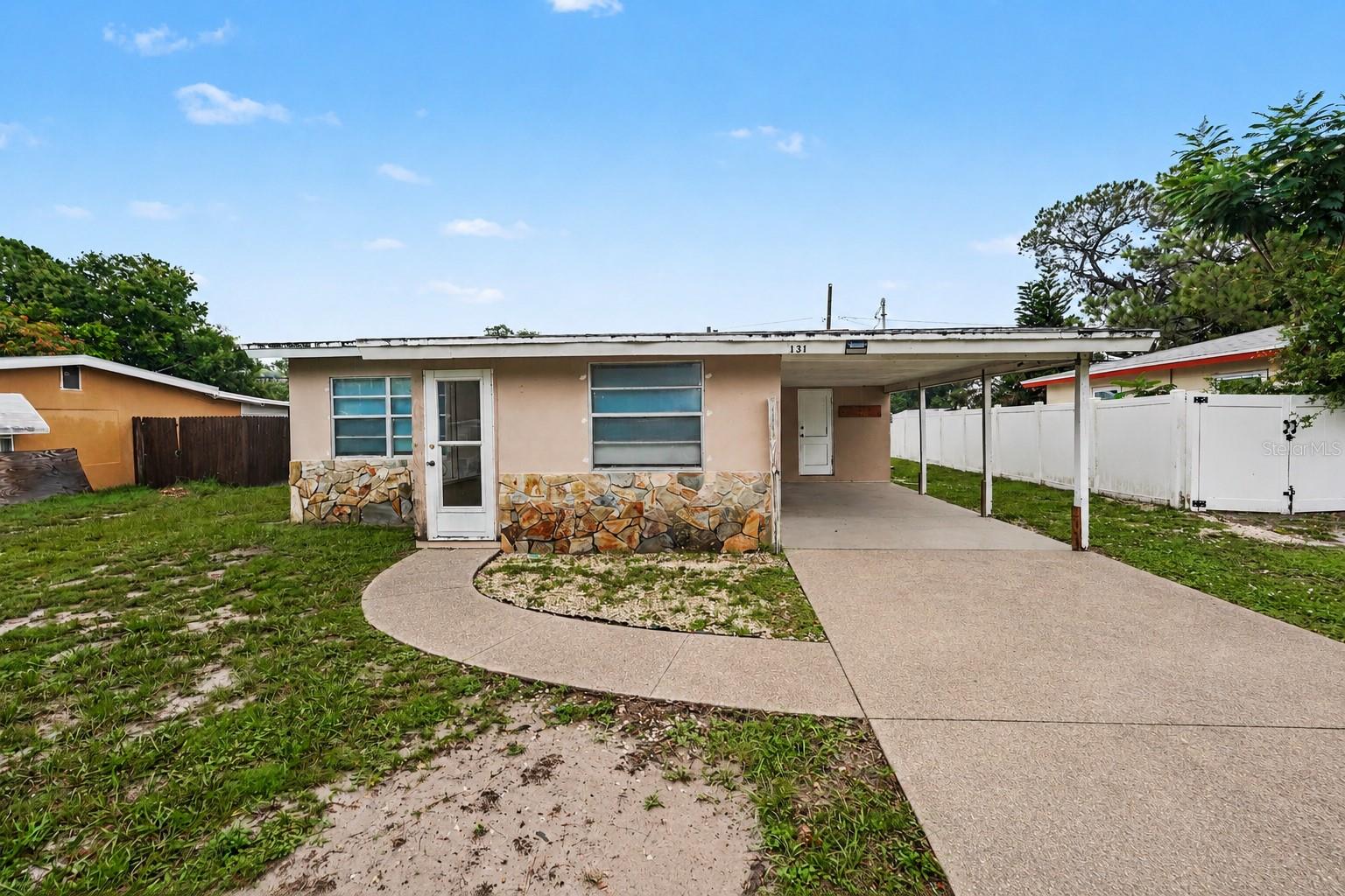 131 Emerald, Largo, FL 33771