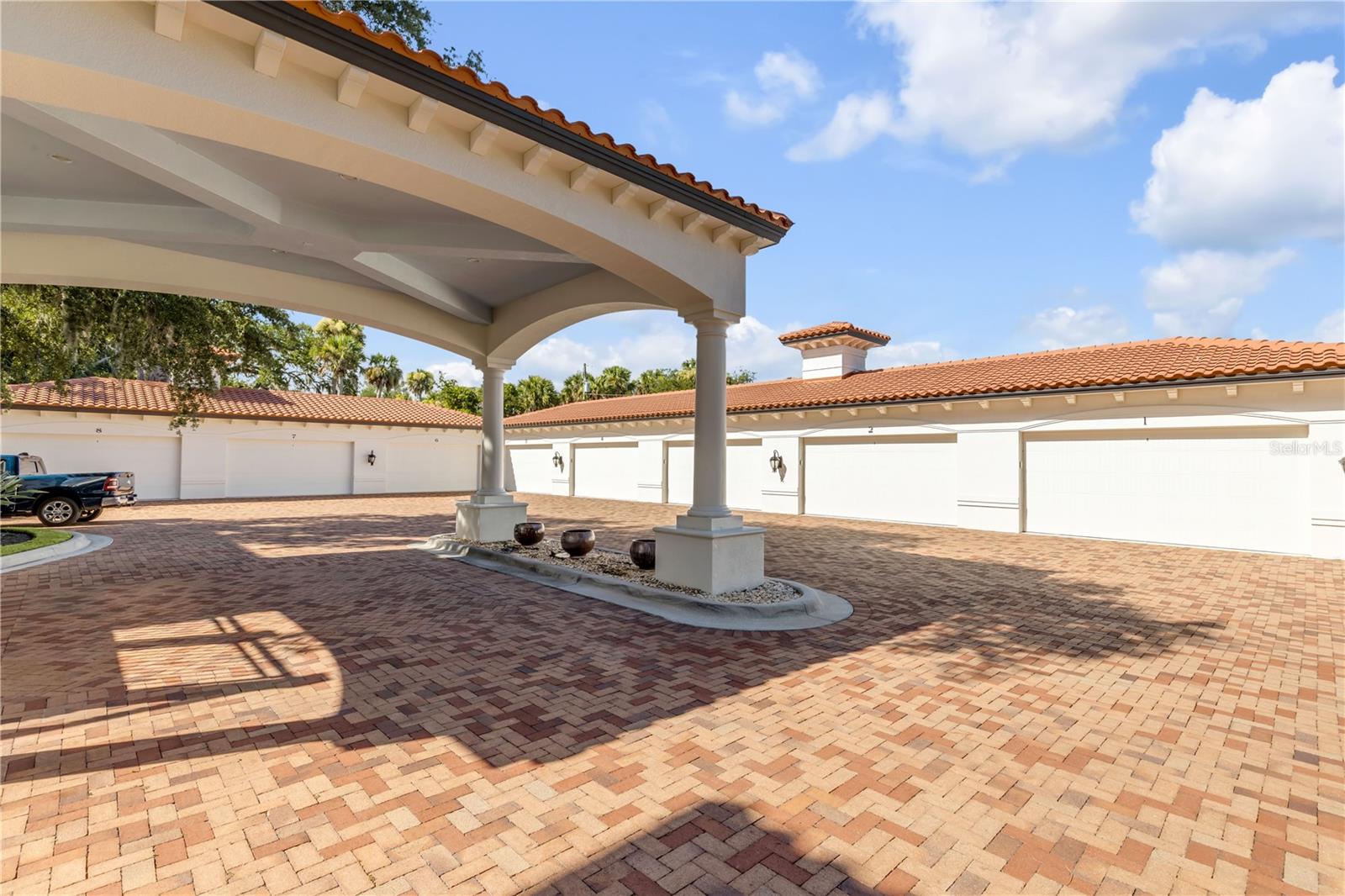 5090 Riverside Unit 105, Port Orange, FL 32127