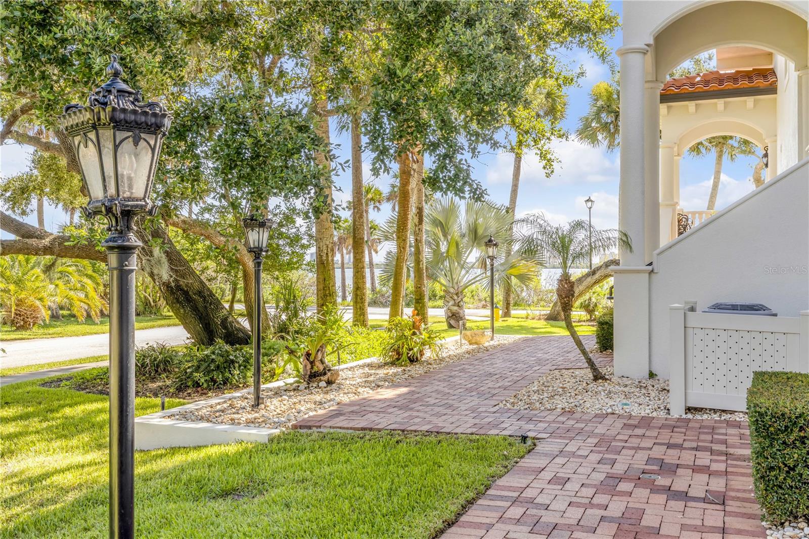 5090 Riverside Unit 105, Port Orange, FL 32127