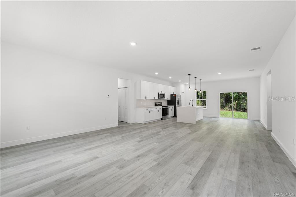 6097 Darlington, Citrus Springs, FL 34434