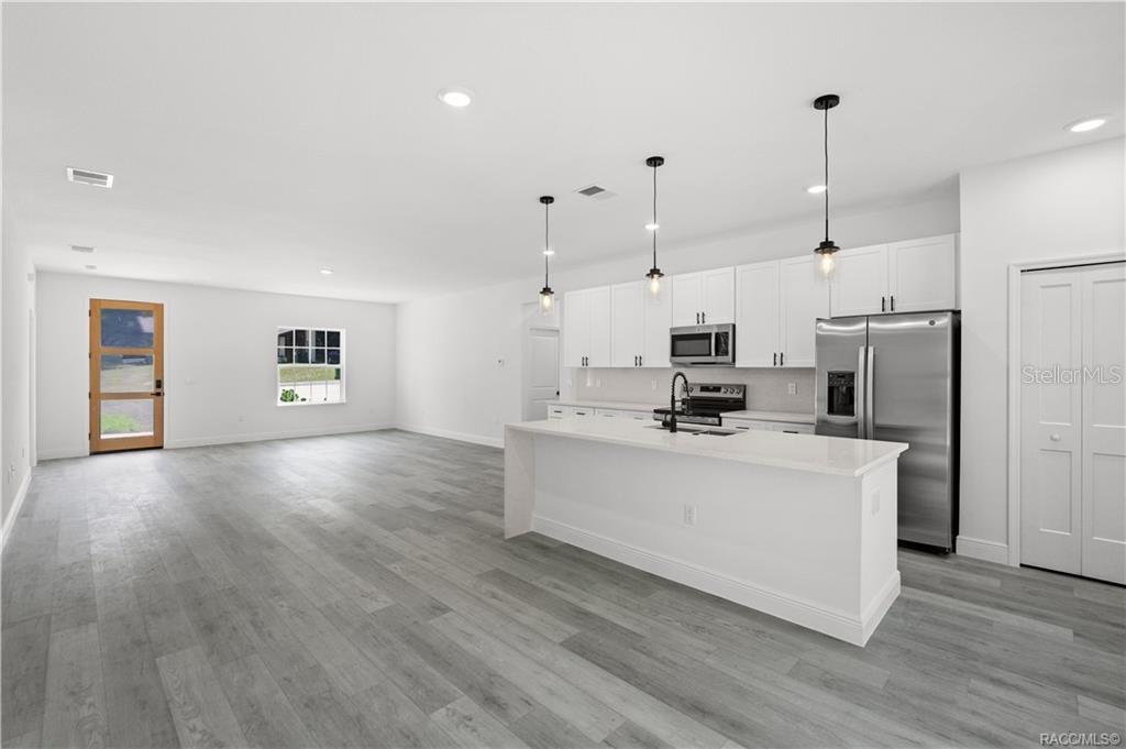 6097 Darlington, Citrus Springs, FL 34434