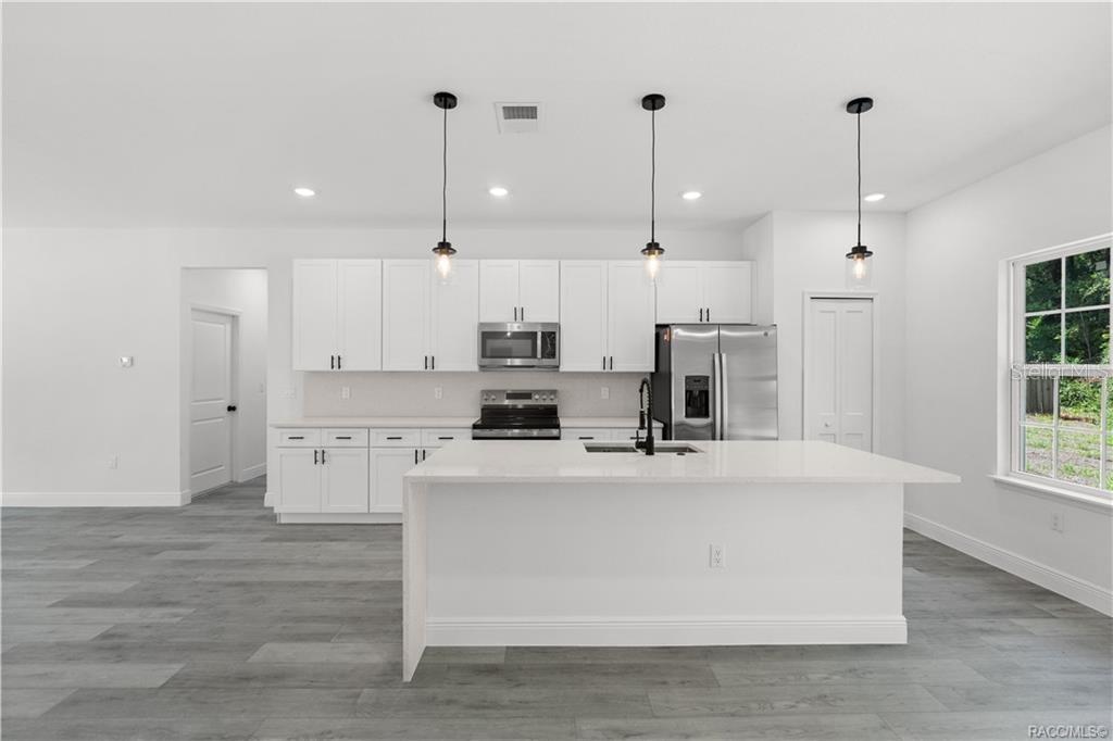 6097 Darlington, Citrus Springs, FL 34434