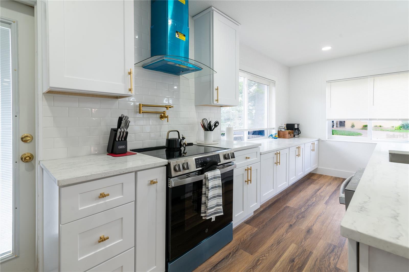 6613 Blue Heron, St Petersburg, FL 33707