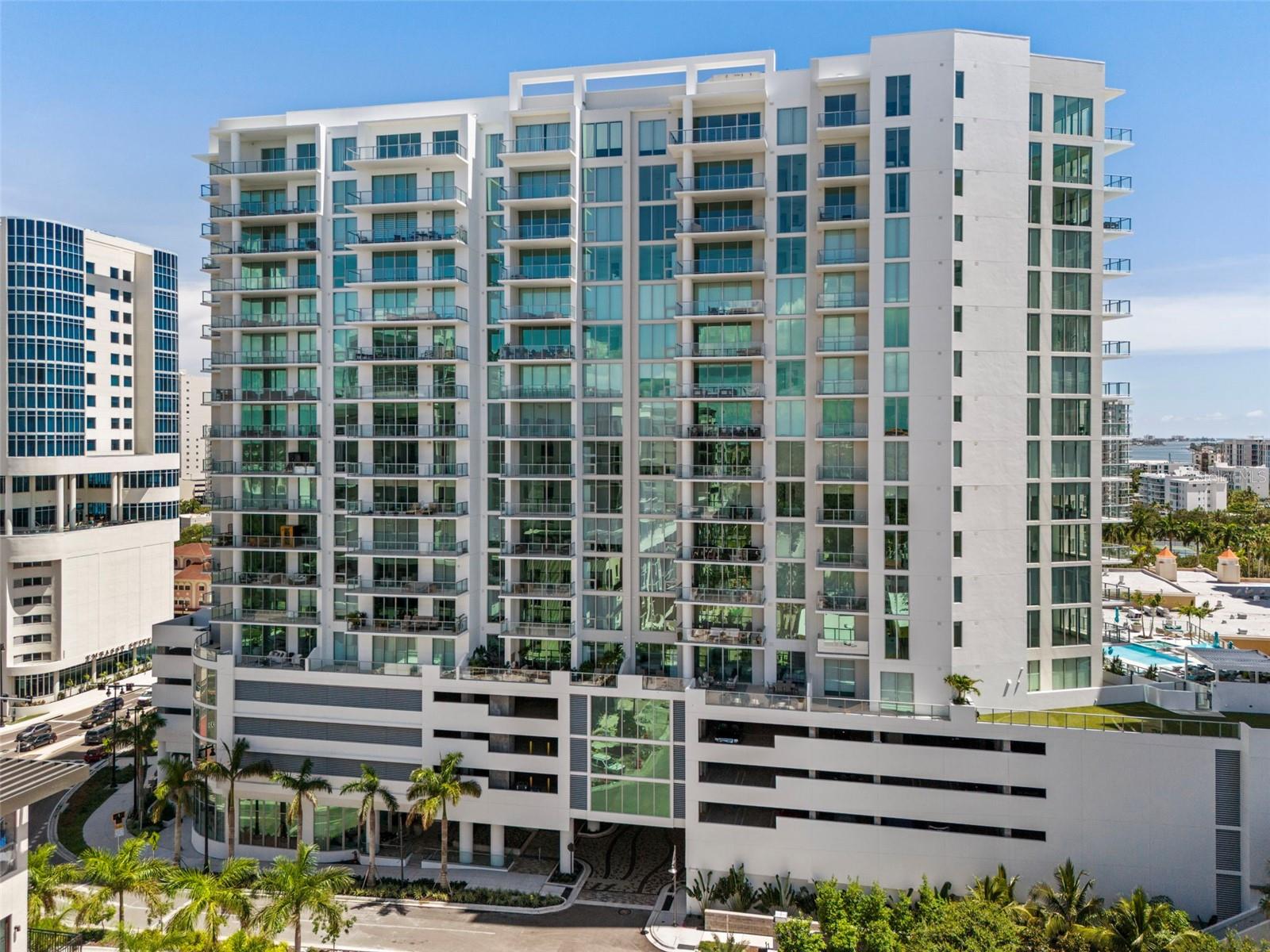 301 Quay Commons Unit 1009, Sarasota, FL 34236