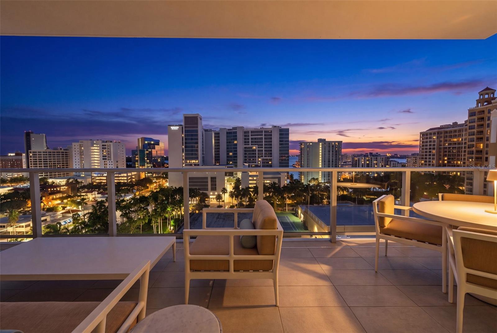 301 Quay Commons Unit 1009, Sarasota, FL 34236