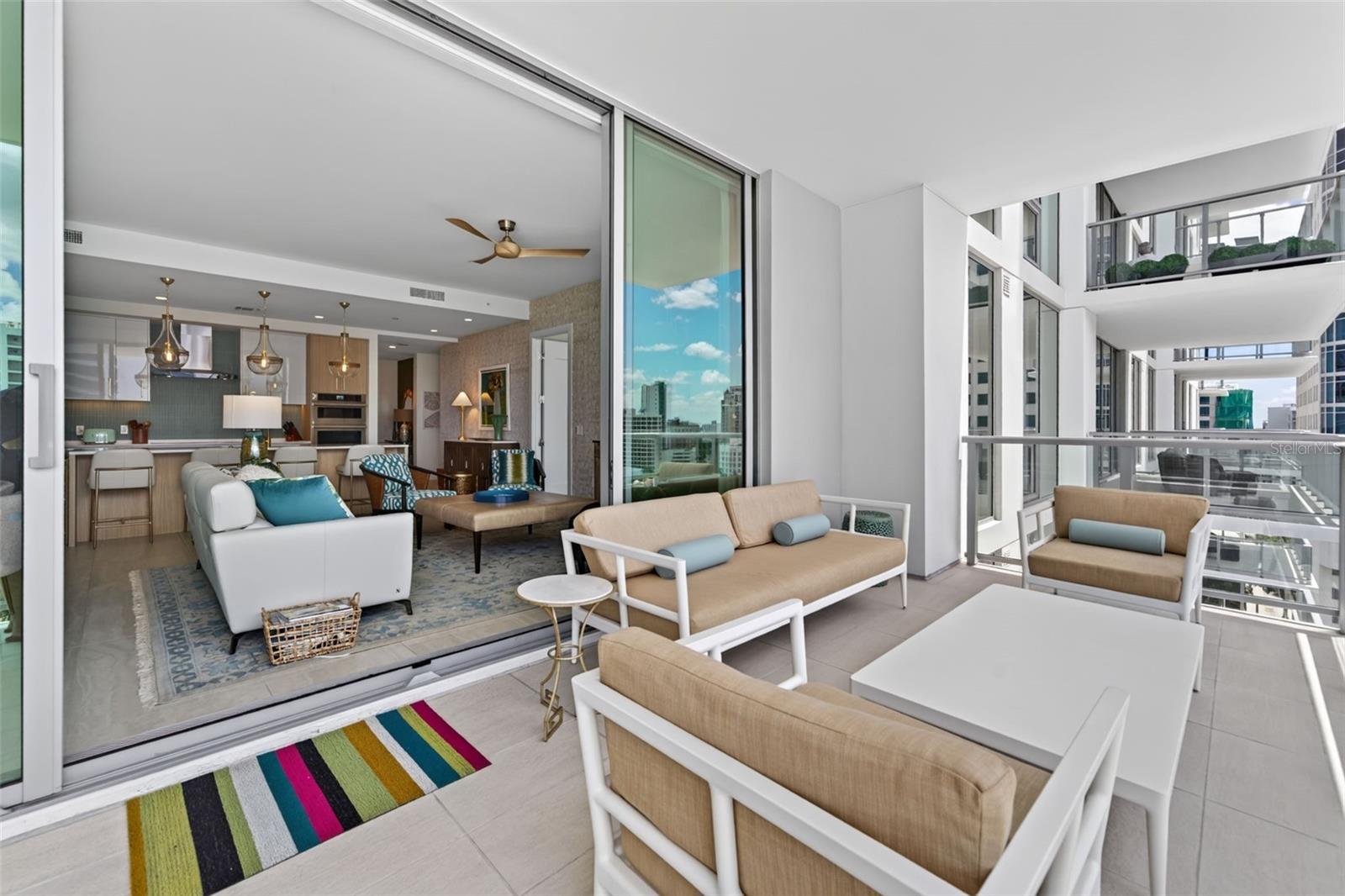 301 Quay Commons Unit 1009, Sarasota, FL 34236