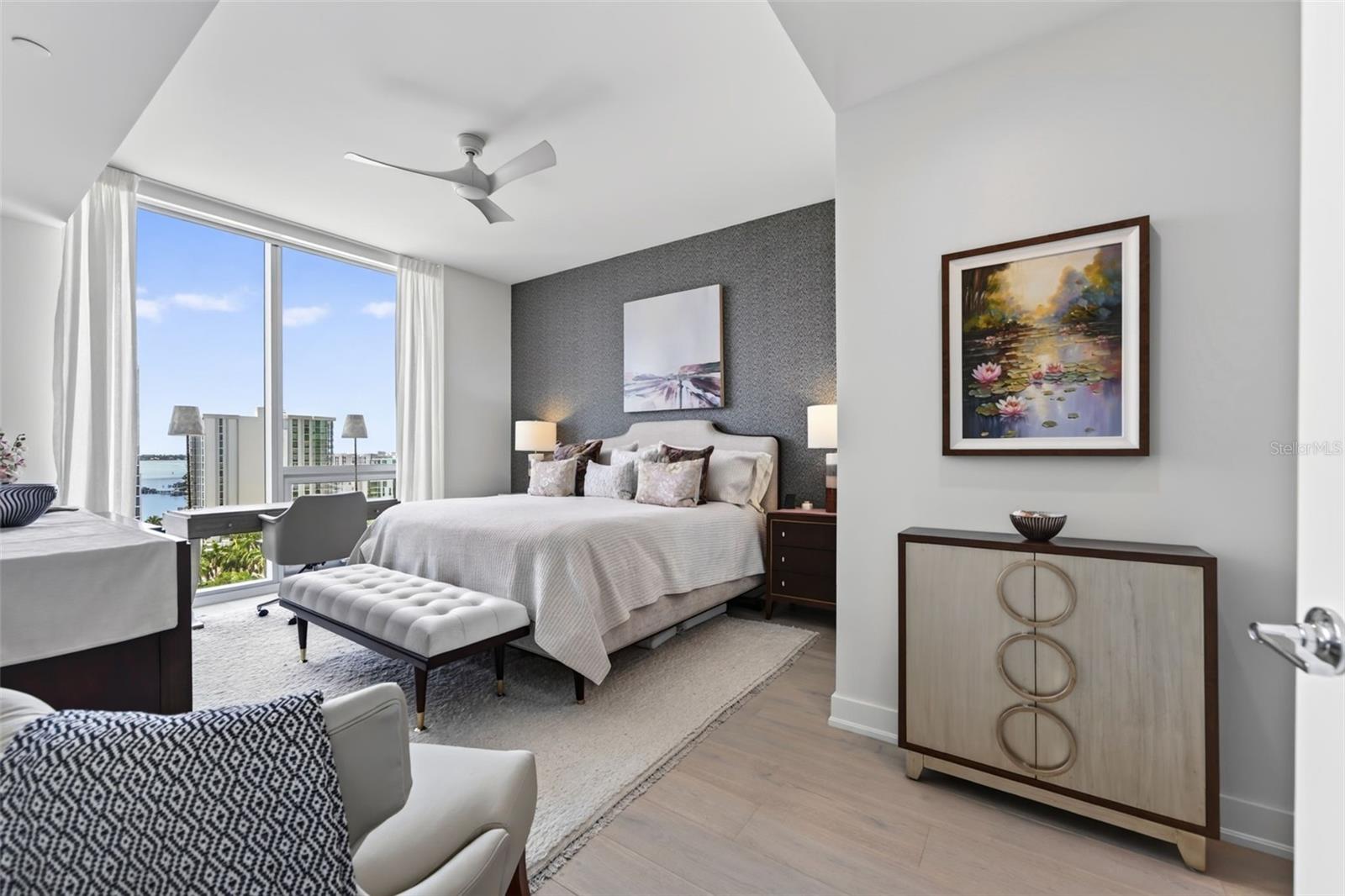 301 Quay Commons Unit 1009, Sarasota, FL 34236