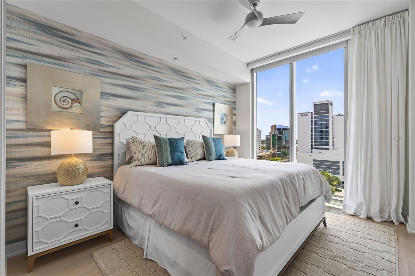 301 Quay Commons Unit 1009, Sarasota, FL 34236