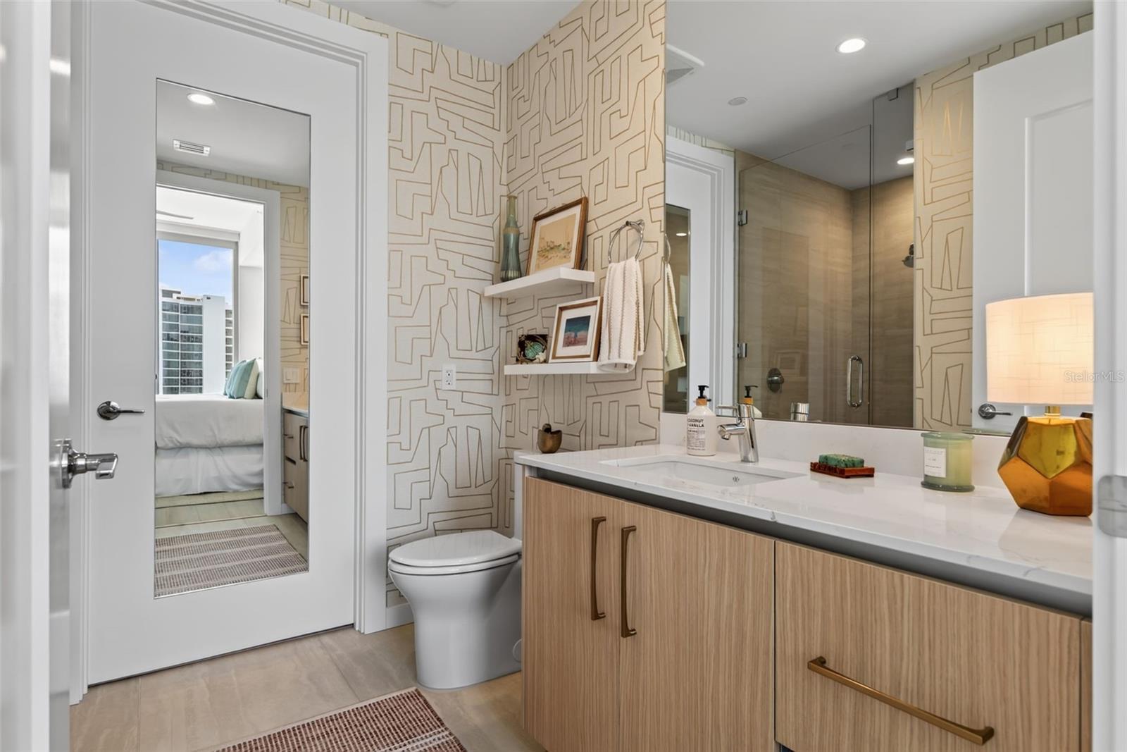 301 Quay Commons Unit 1009, Sarasota, FL 34236