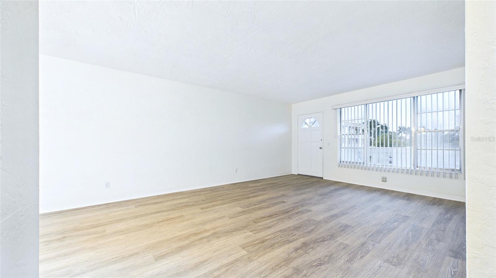 2454 Australia Unit 32, Clearwater, FL 33763