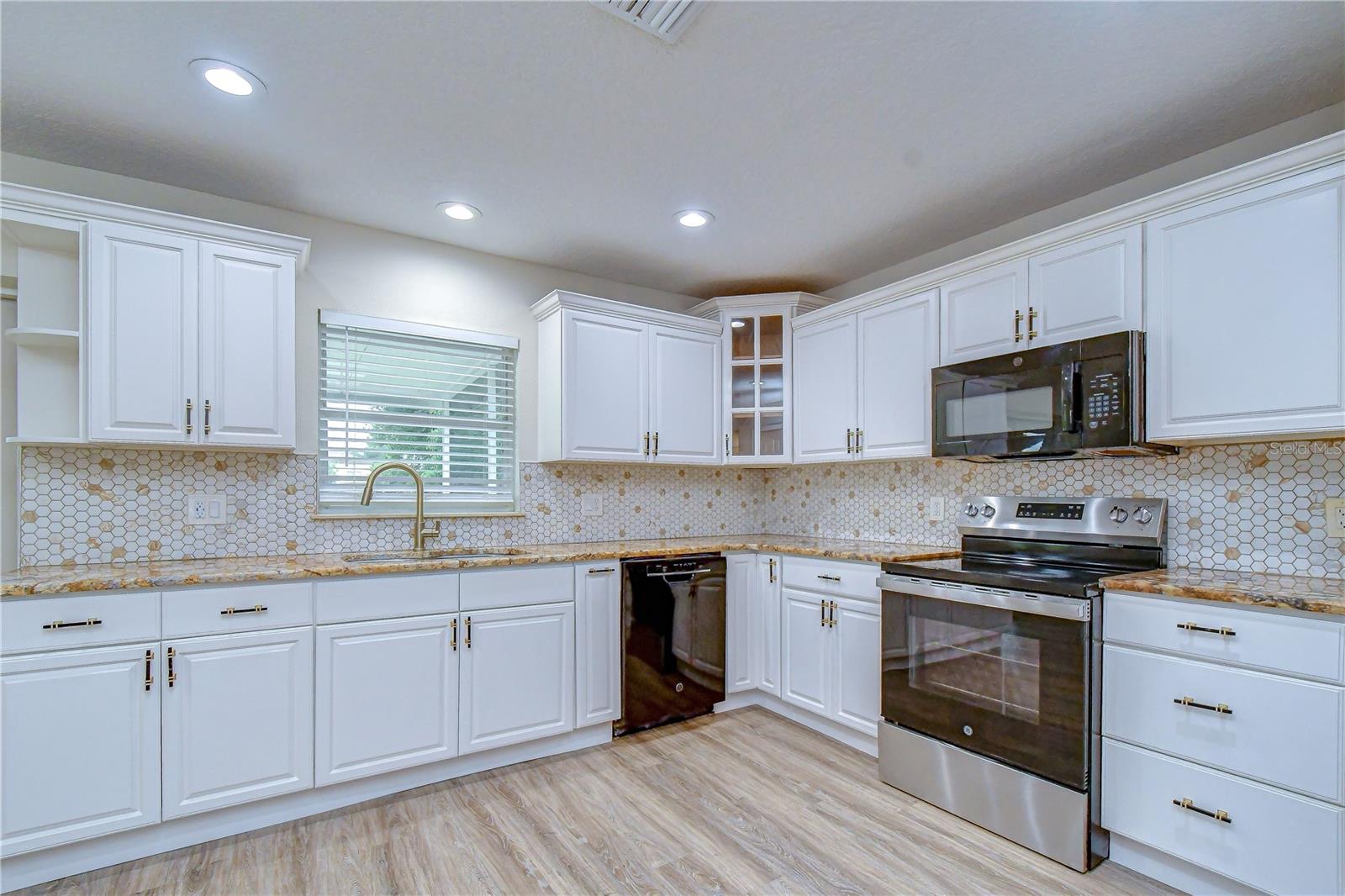 12928 Kings Lake, Gibsonton, FL 33534