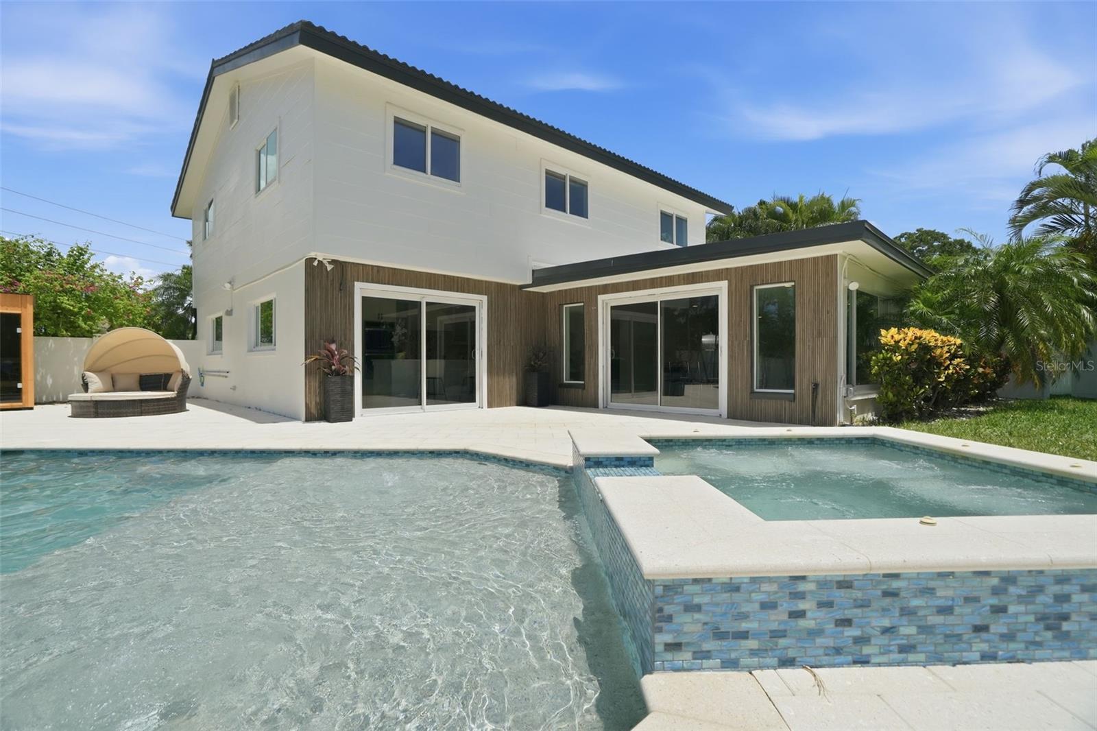 5101 Dover, St Petersburg, FL 33703