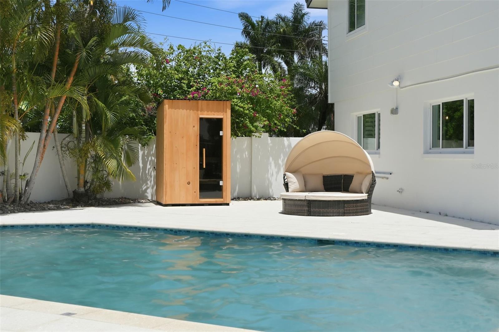 5101 Dover, St Petersburg, FL 33703