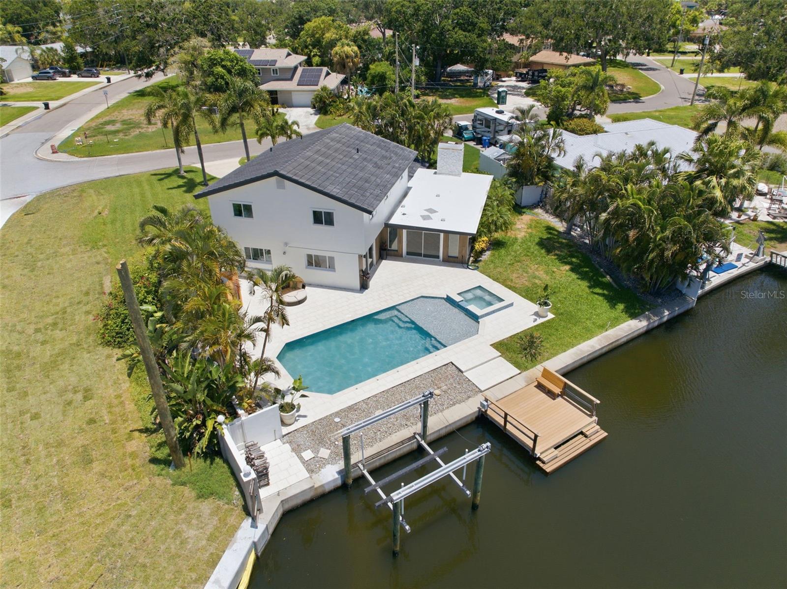 5101 Dover, St Petersburg, FL 33703
