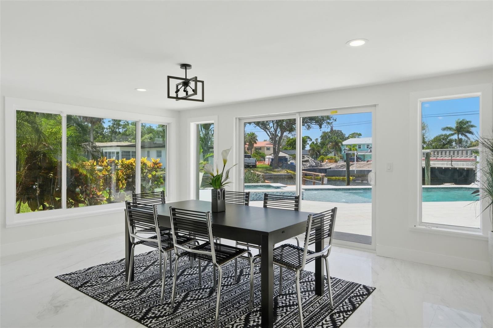 5101 Dover, St Petersburg, FL 33703