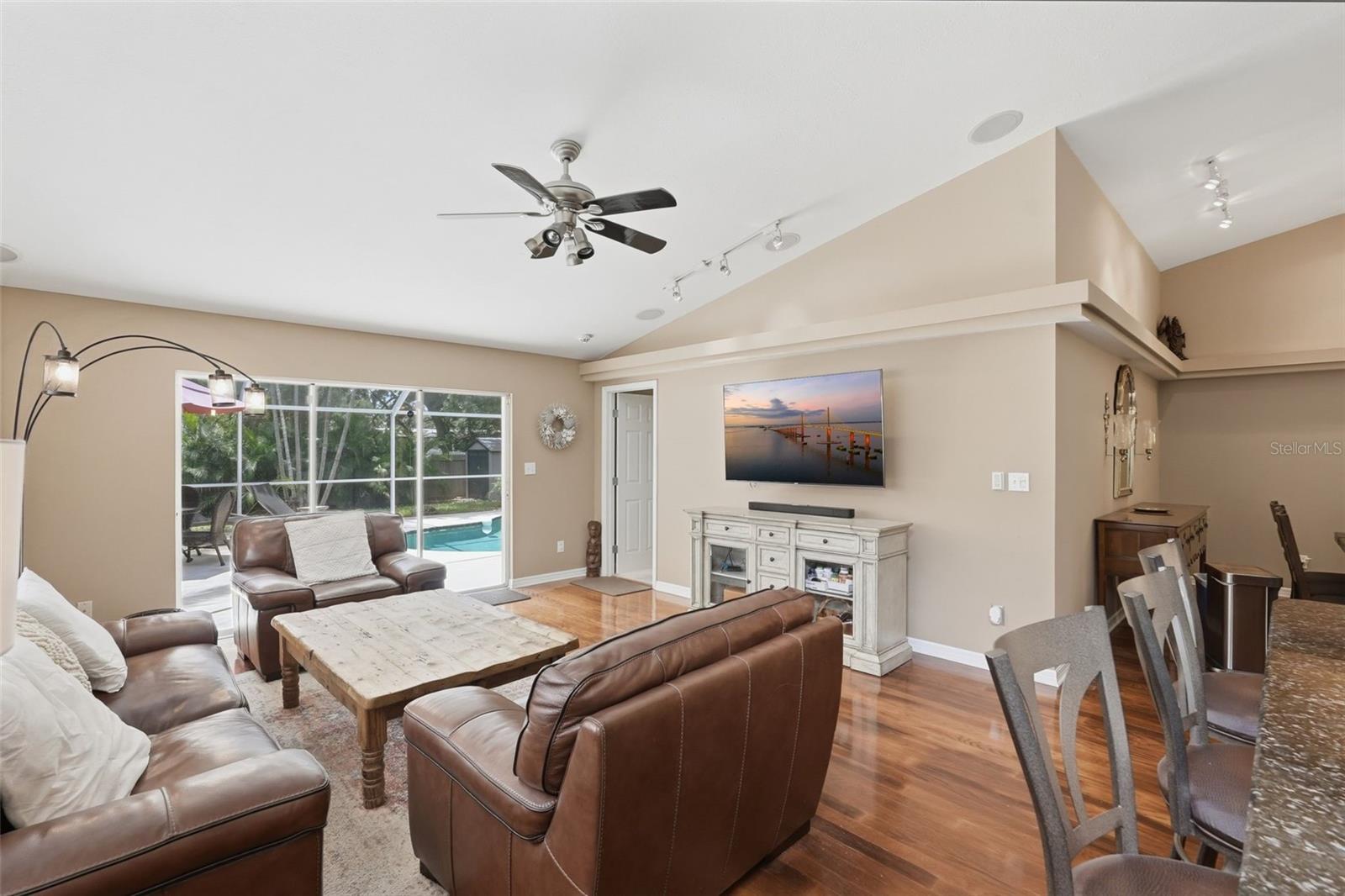 4989 162nd, Clearwater, FL 33760