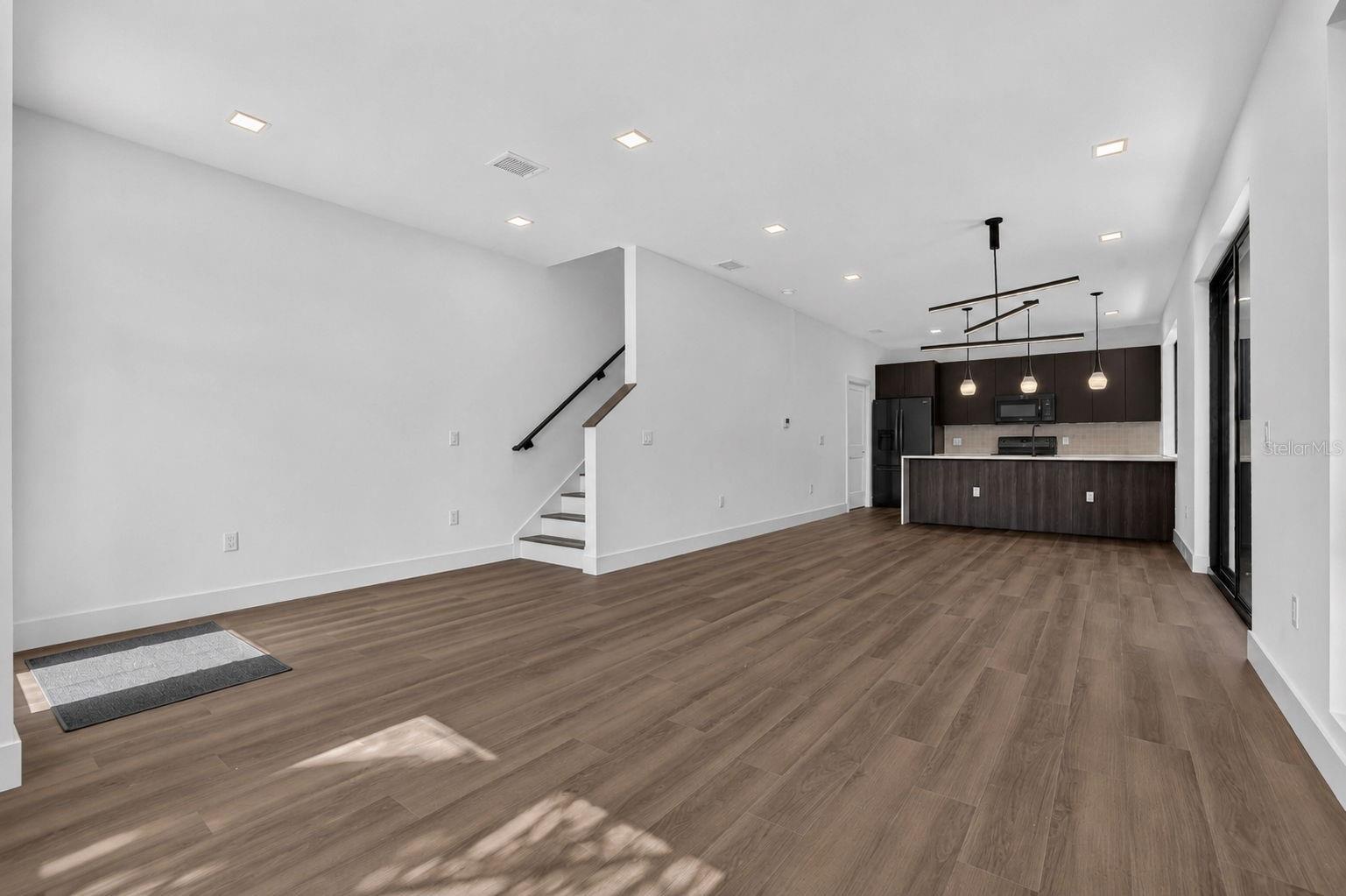 100 36th, St Petersburg, FL 33713