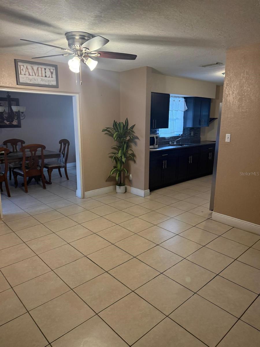 1827 Heather, Tampa, FL 33612