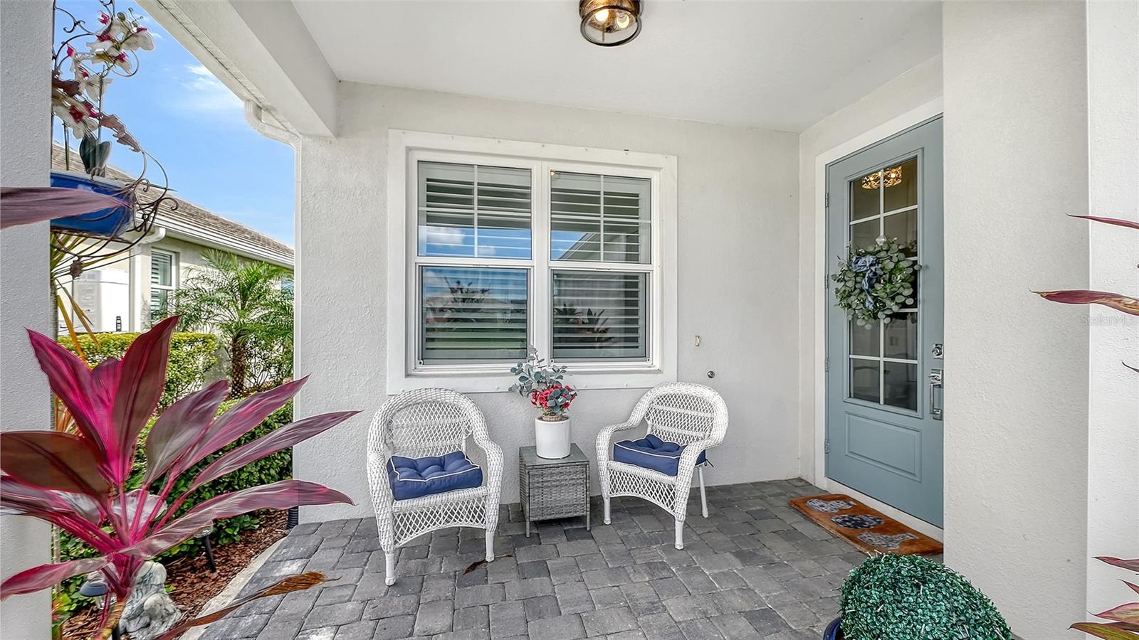 8152 Sternway, Sarasota, FL 34240