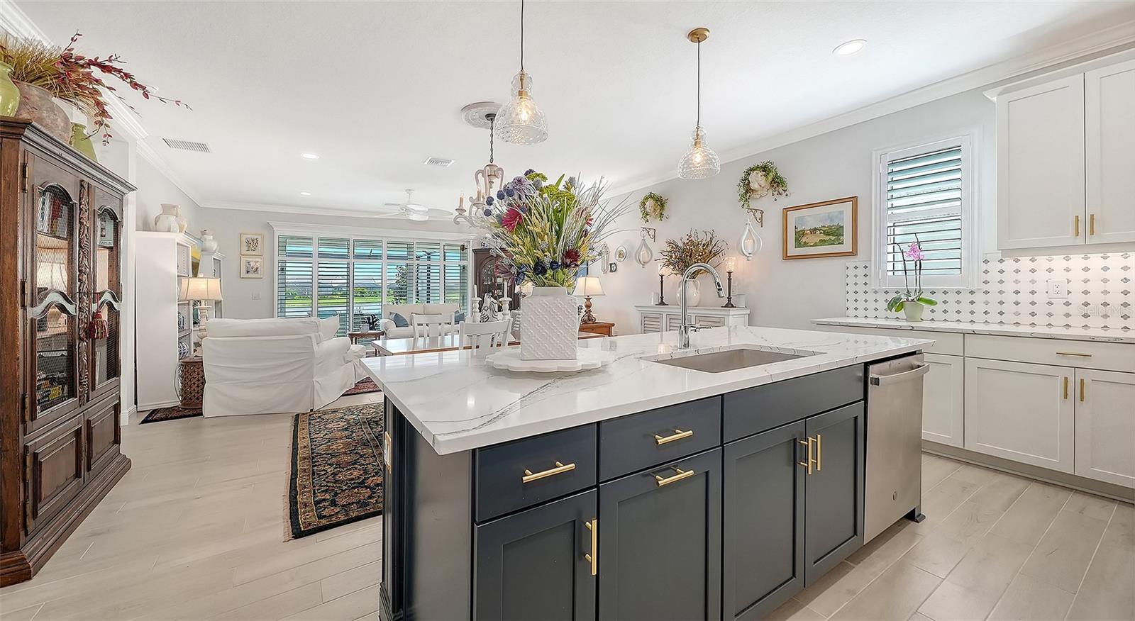 8152 Sternway, Sarasota, FL 34240