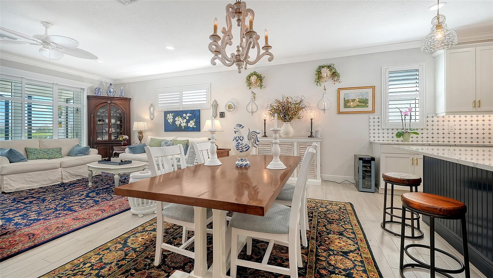 8152 Sternway, Sarasota, FL 34240