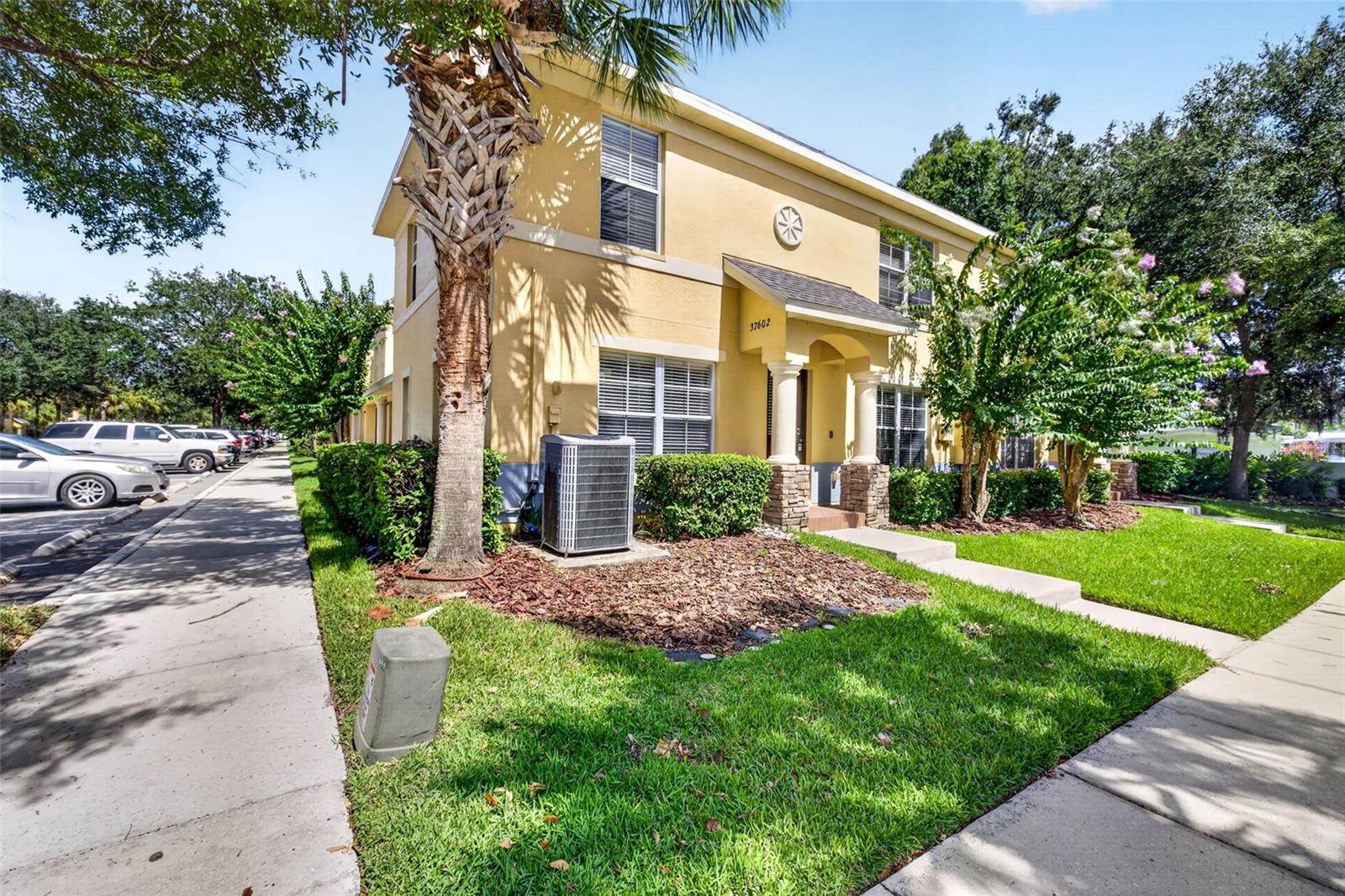 37602 Aaralyn Rd, Zephyrhills, FL 33542