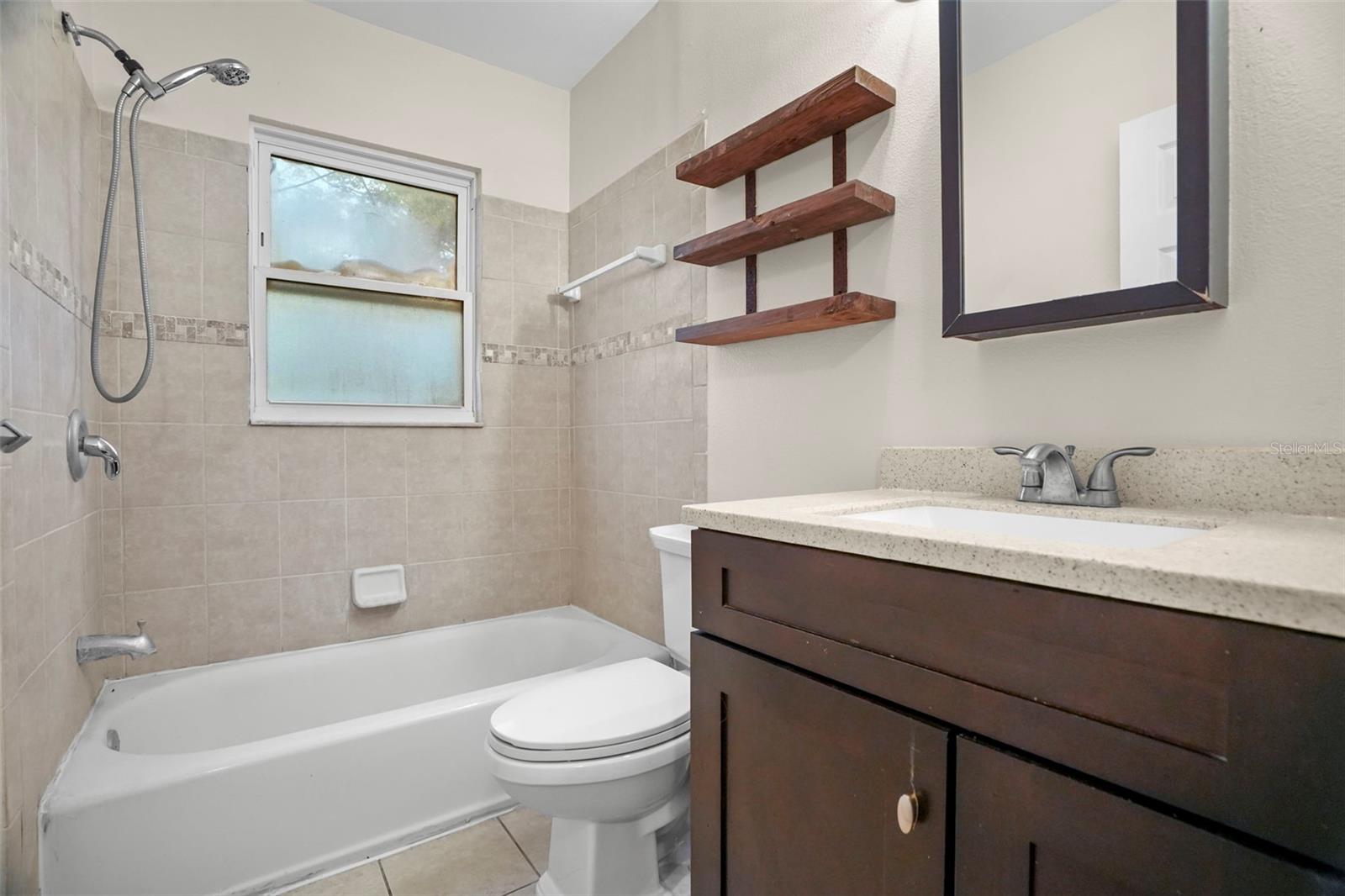 446 37th, St Petersburg, FL 33704