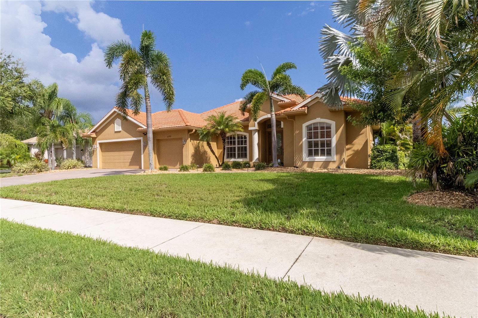 12709 Penguin, Bradenton, FL 34212