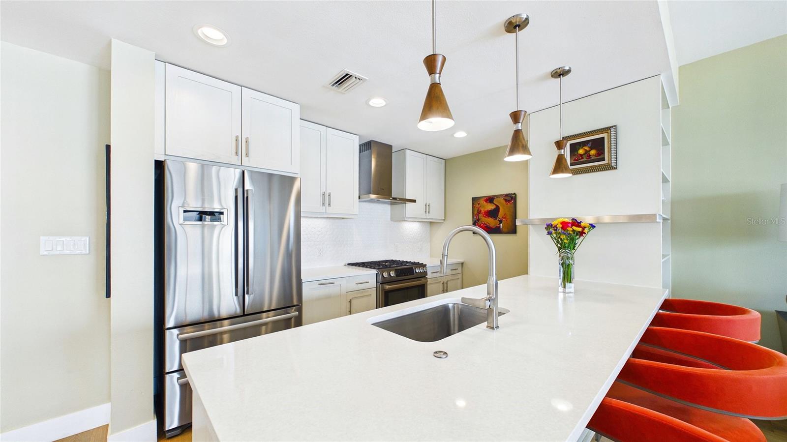 199 Dali Unit 1106, St Petersburg, FL 33701