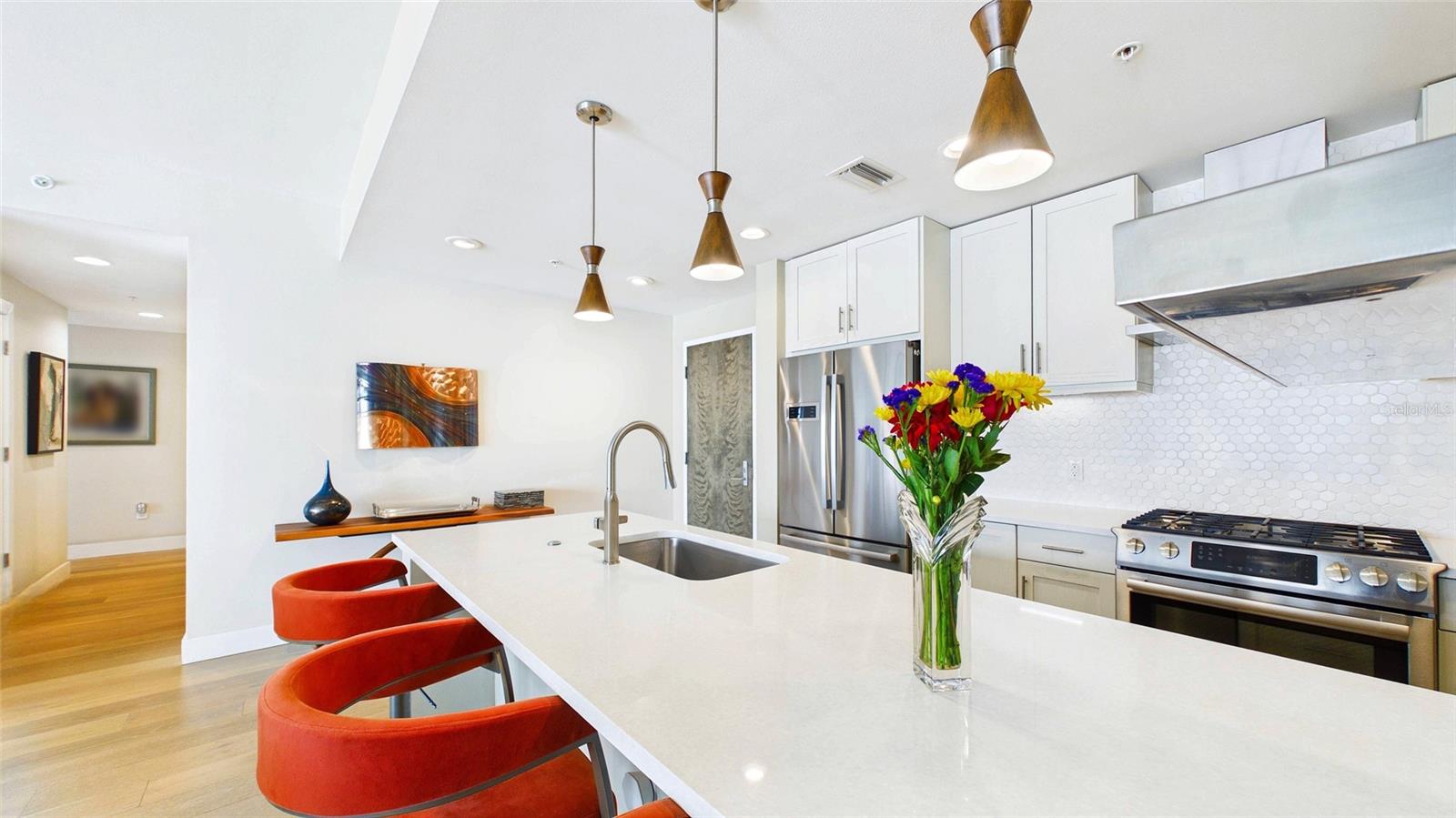 199 Dali Unit 1106, St Petersburg, FL 33701