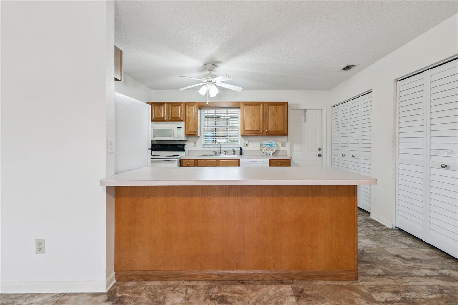 1433 Thousand Roses, Lake Wales, FL 33853